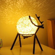 Retro style romantic bedside deer lamp